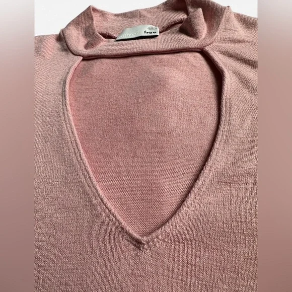 Wilfred free Robillard choker cut out short sleeve top M - Picture 2 of 5